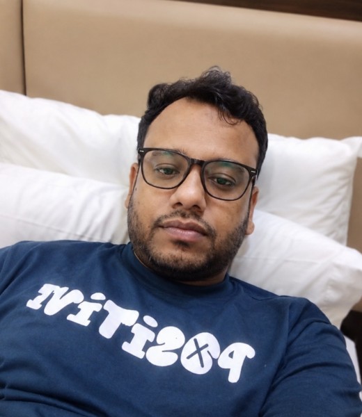 akash, 20, Saskylakh