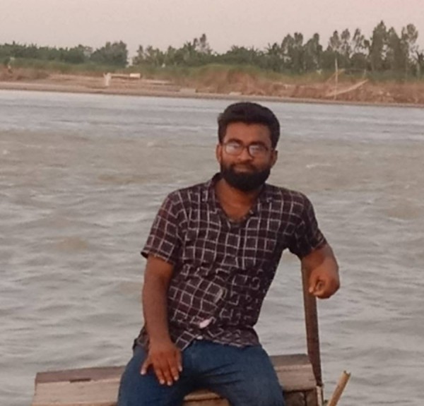 Abu Bokker, 32, Goner