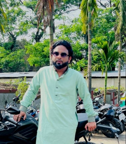 Alom, 25, Valangiman