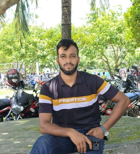 Rubel Ahmed, 30, Limonade
