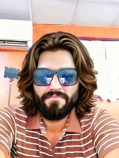 Akash, 35, Quilevo