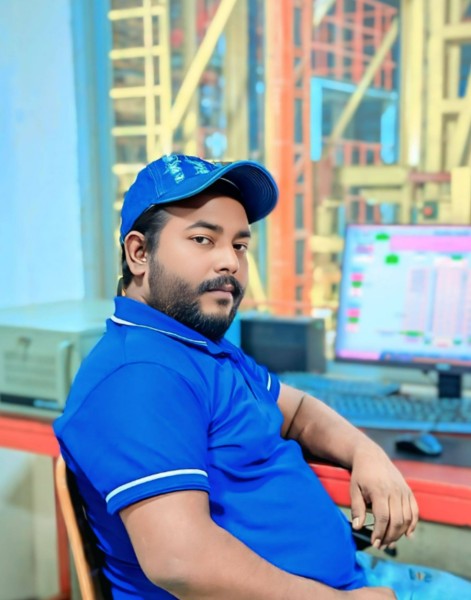 ARTHI, 35, East