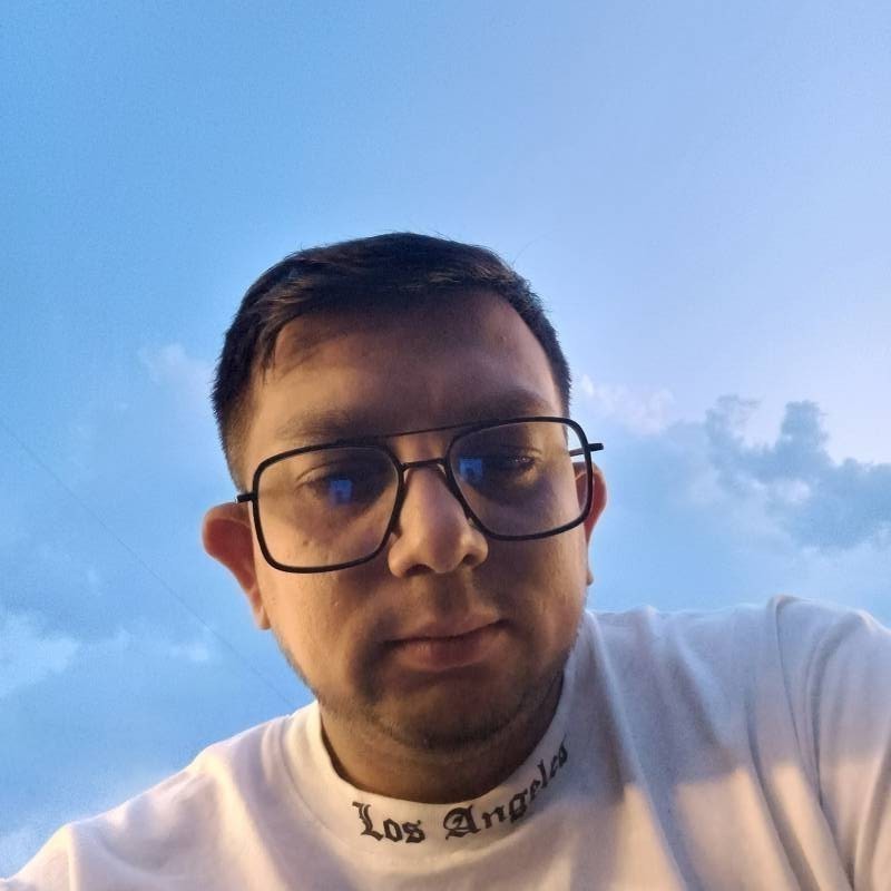 Tuhen, 29, San Pedro Pinula