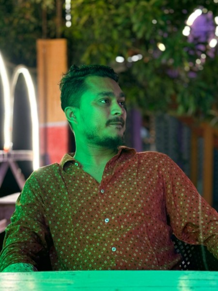 Rashed, 31, taxes