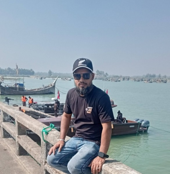 Alamgir Hossain, 31, Cuenca
