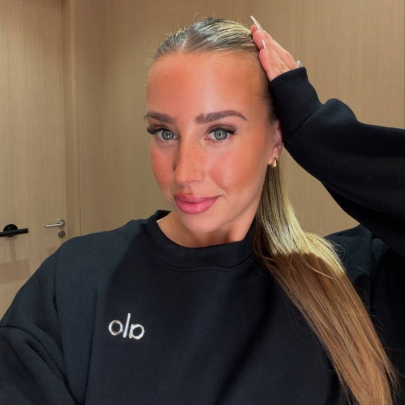 Elizabeth, 40, Banos