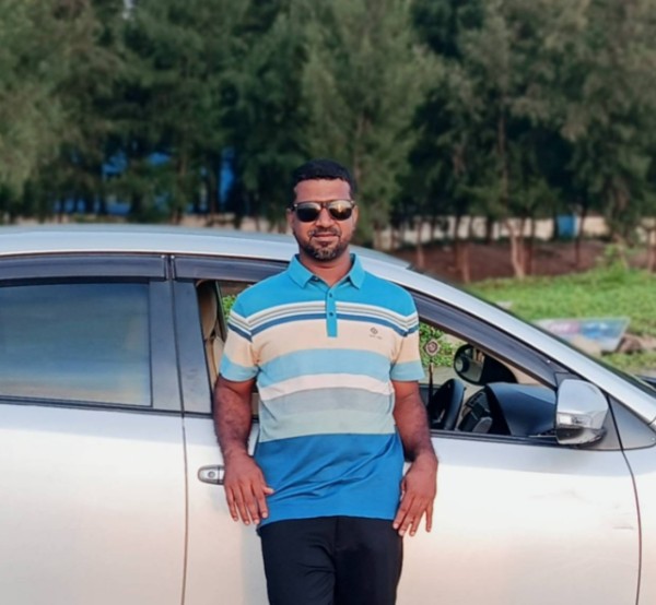 Palash, 35, Russell
