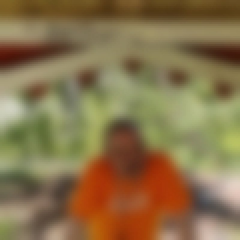 Sinan, 60, Madagascar