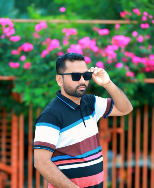 MD Zia, 29, Caravaggio