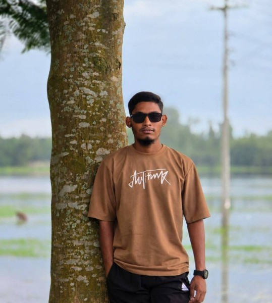 Md Nasim Miah, 18, Sironj