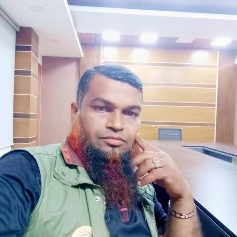 sayed, 38, Gualaquiza