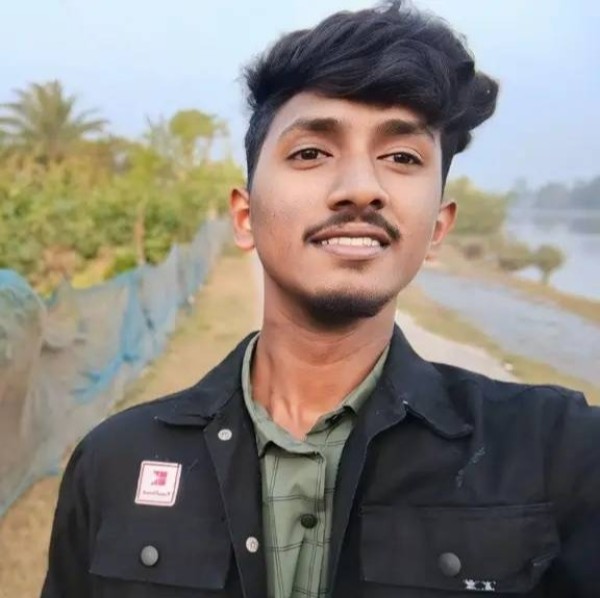 Anjan, 29, Amargosa