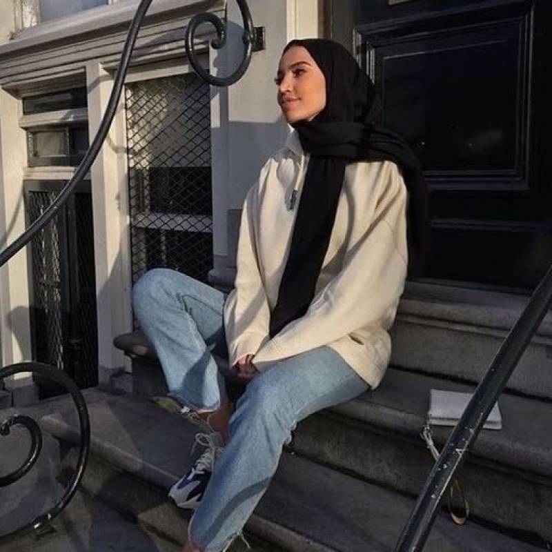 amira9925 dating