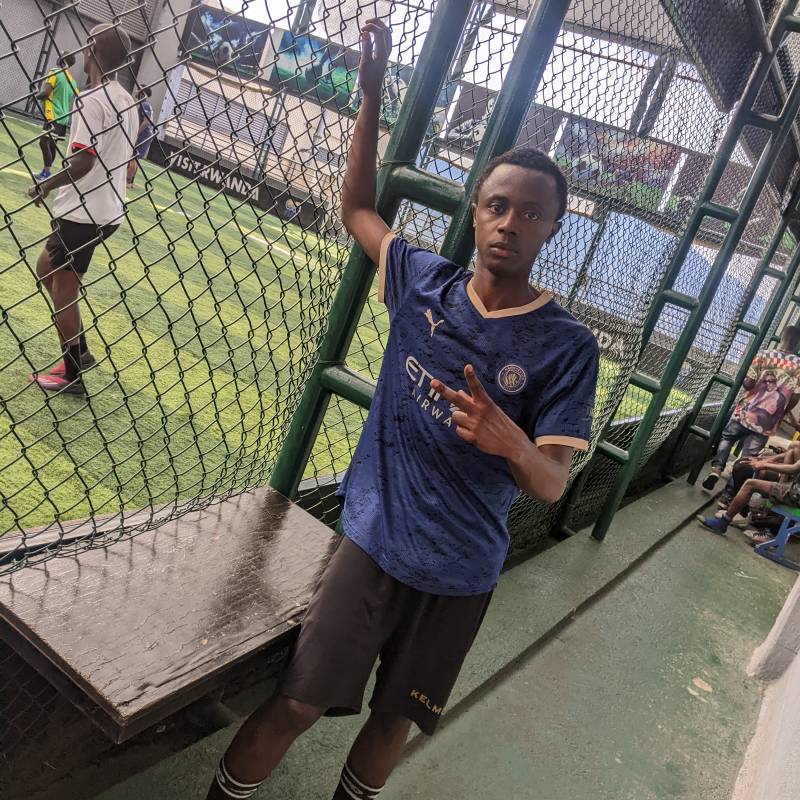 Gatete James