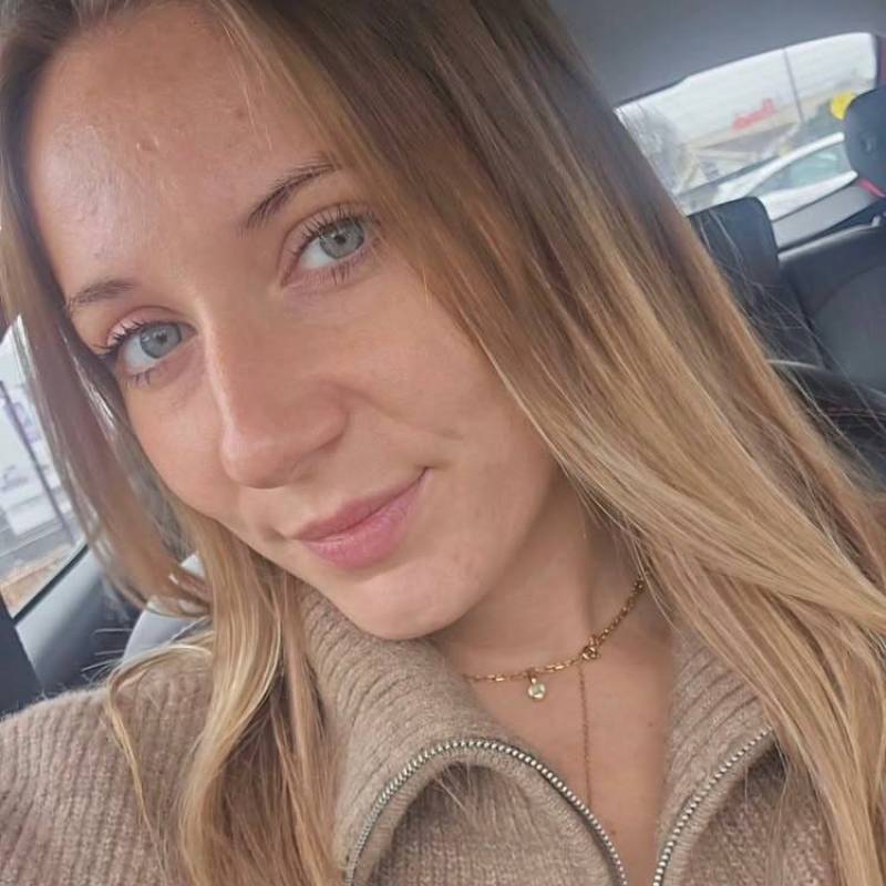 CHRISTINE40453 dating