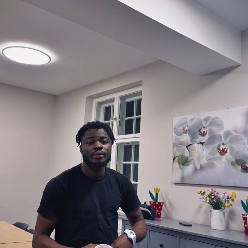 Clifford96745 dating