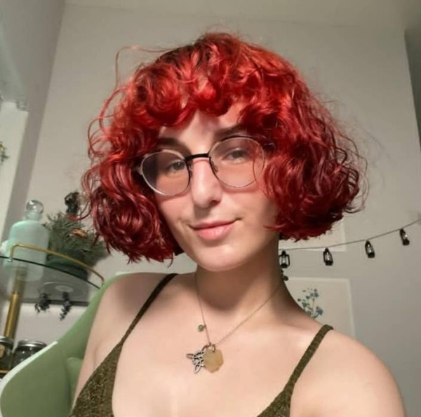 Miakelley94179 dating