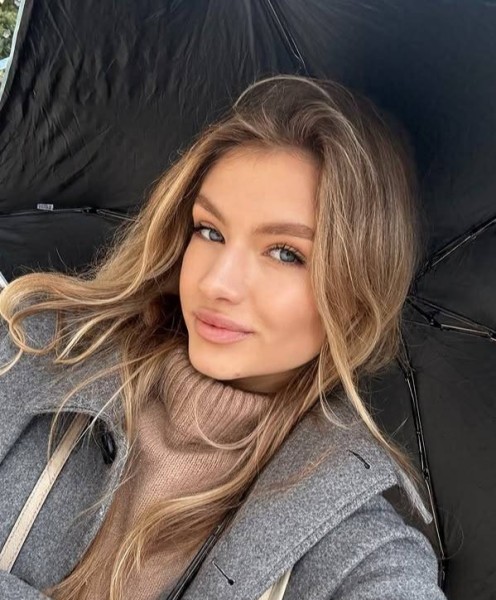 Ekaterina98457 dating