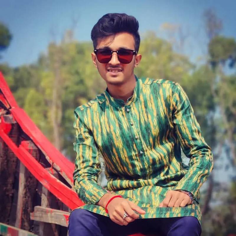 Kowshik29110 dating